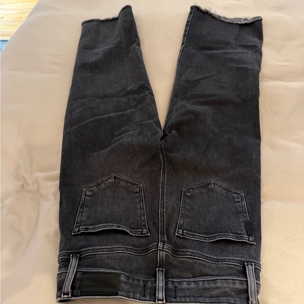 PAIGE Anessa Black Wide-Leg High-Rise Jeans with Raw Hem - Picture 4 of 4